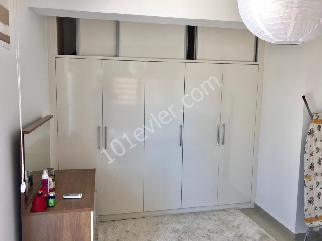 KKTC GİRNE'NİN KALBİNDE KİRALIK FULL EŞYALI 1+1 PENTHOUSE