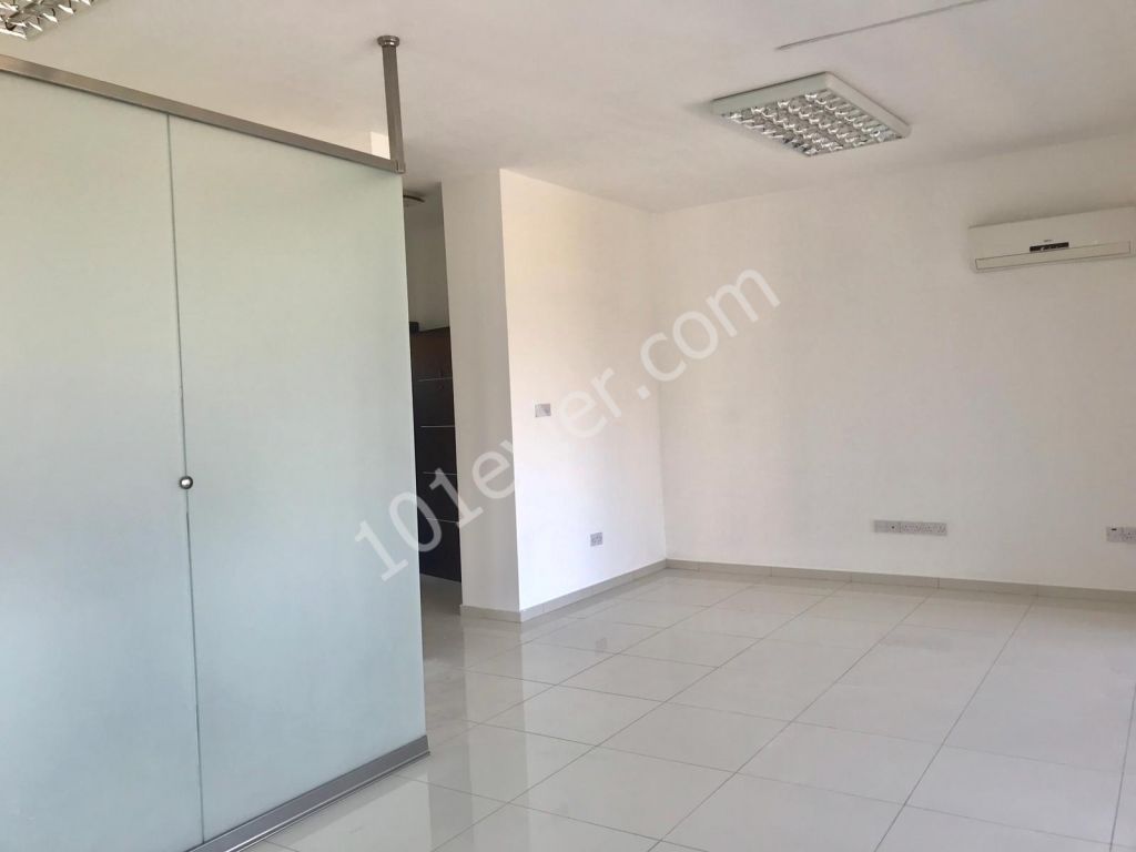 Flat To Rent in Girne Merkez, Kyrenia