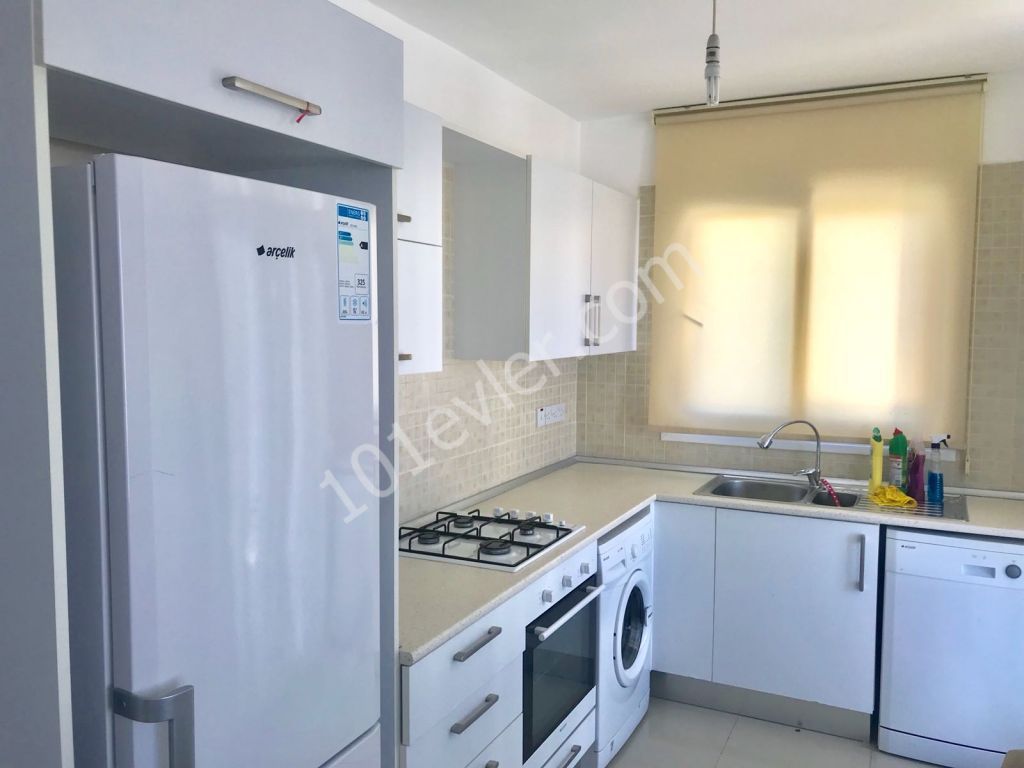 2 + 1 APARTMENT WITH TURKISH TITLE FOR SALE IN THE CENTER OF KYRENIA, TRNC! ** 