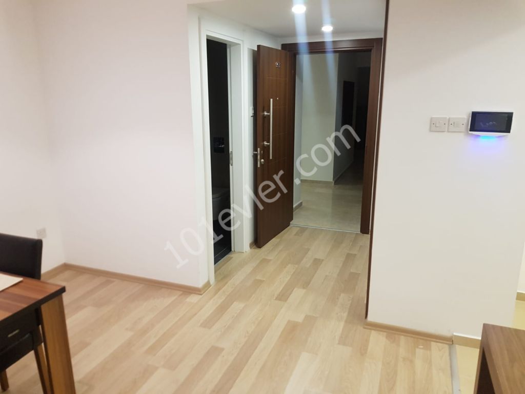 KKTC GİRNE MERKEZDE KİRALIK FULL EŞYALI 2+1 MODERN DAİRE