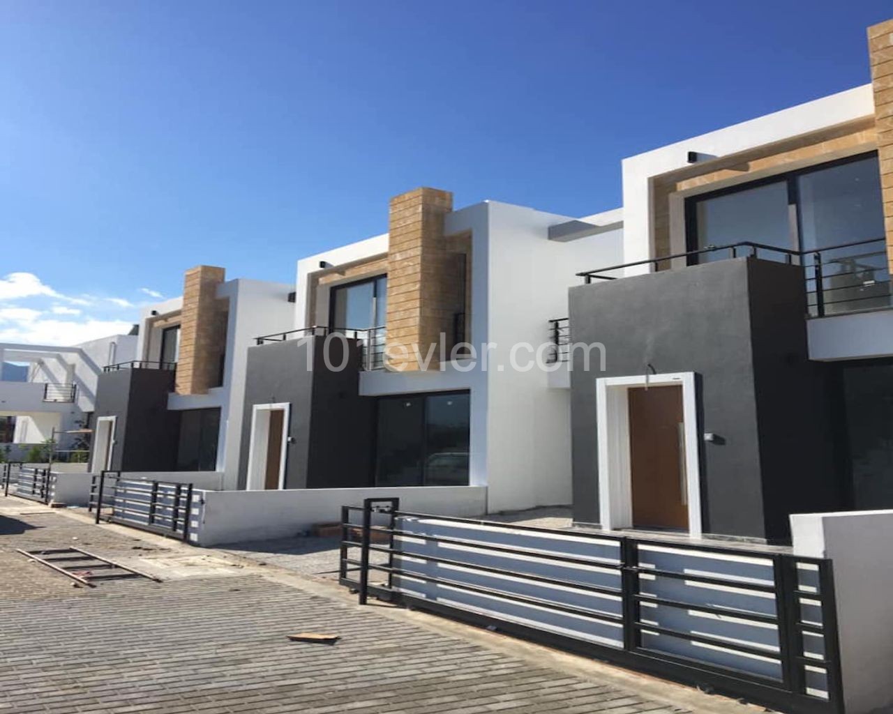 DUPLEX TWIN VILLAS FOR SALE READY FOR DELIVERY IN KYRENIA OZANKOY, TRNC ** 