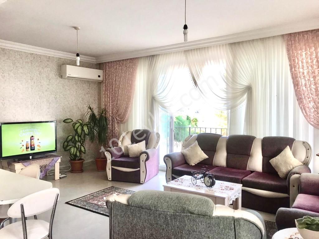 Flat For Sale in Girne Merkez, Kyrenia