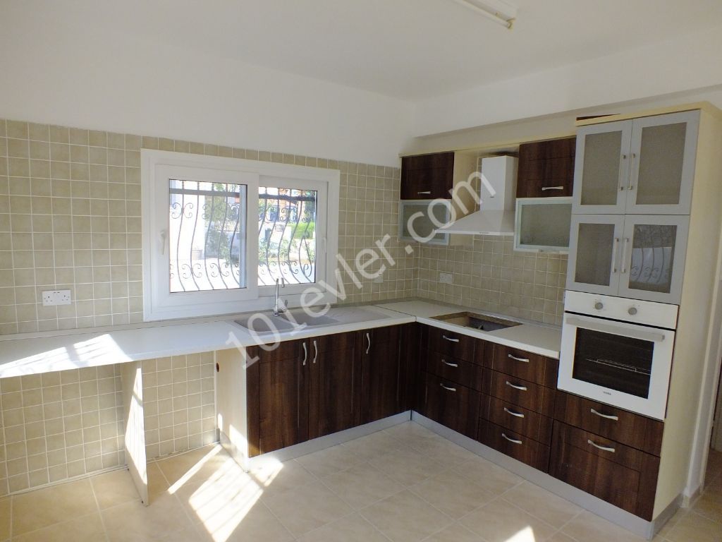 Villa To Rent in Yeşiltepe, Kyrenia