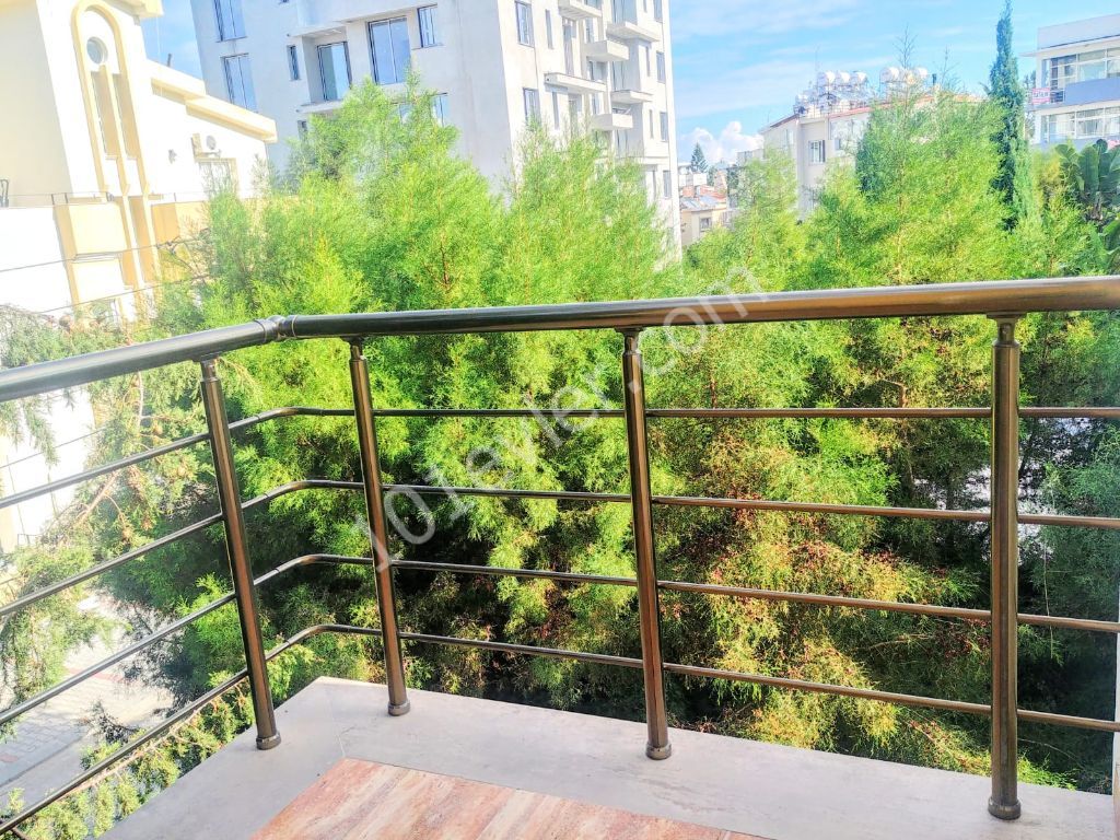 Flat To Rent in Girne Merkez, Kyrenia