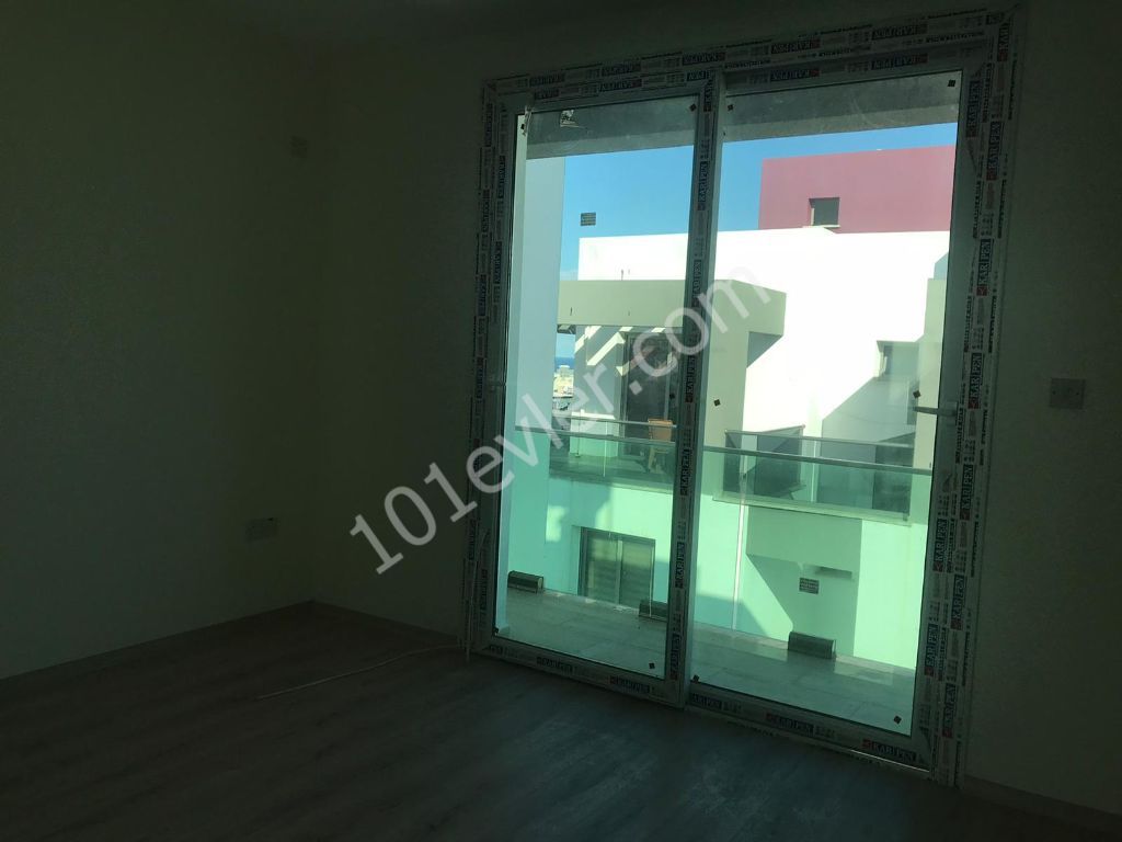 KKTC GİRNE MERKEZDE  2+1 SATILIK PENTHOUSE