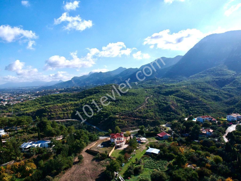 KKTC GİRNE DOĞANKÖY'DE MÜSTAKİL HAVUZLU SATILIK VİLLA