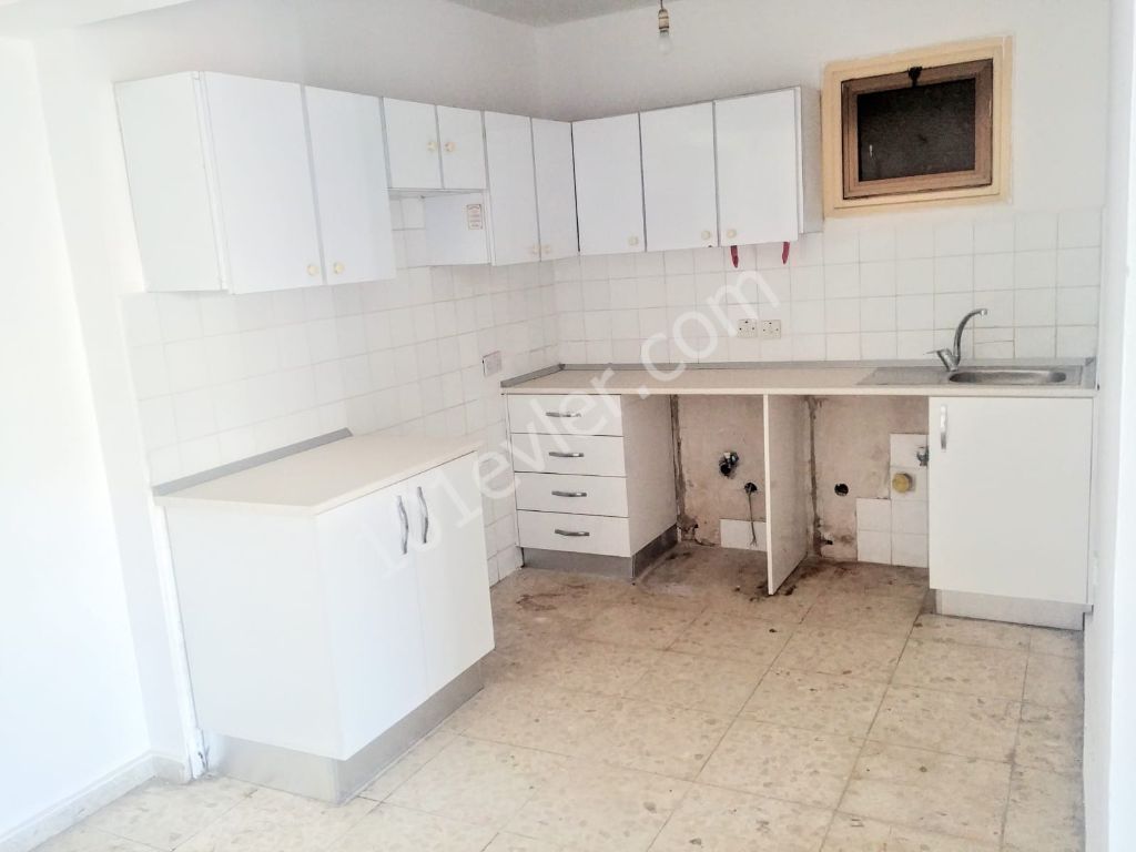 Flat To Rent in Girne Merkez, Kyrenia