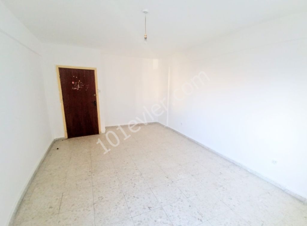 Flat To Rent in Girne Merkez, Kyrenia