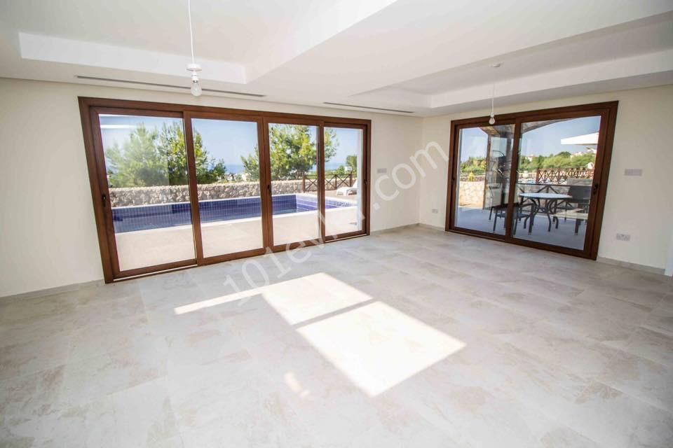 Villa To Rent in Bellapais, Kyrenia