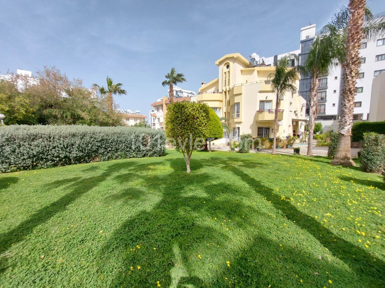 GROUND FLOOR 3+1 FLAT WITH GARDEN POOL FOR SALE IN KYRENIA CENTER! ** 