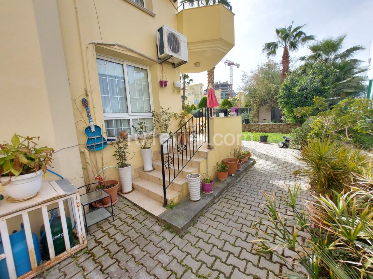GROUND FLOOR 3+1 FLAT WITH GARDEN POOL FOR SALE IN KYRENIA CENTER! ** 