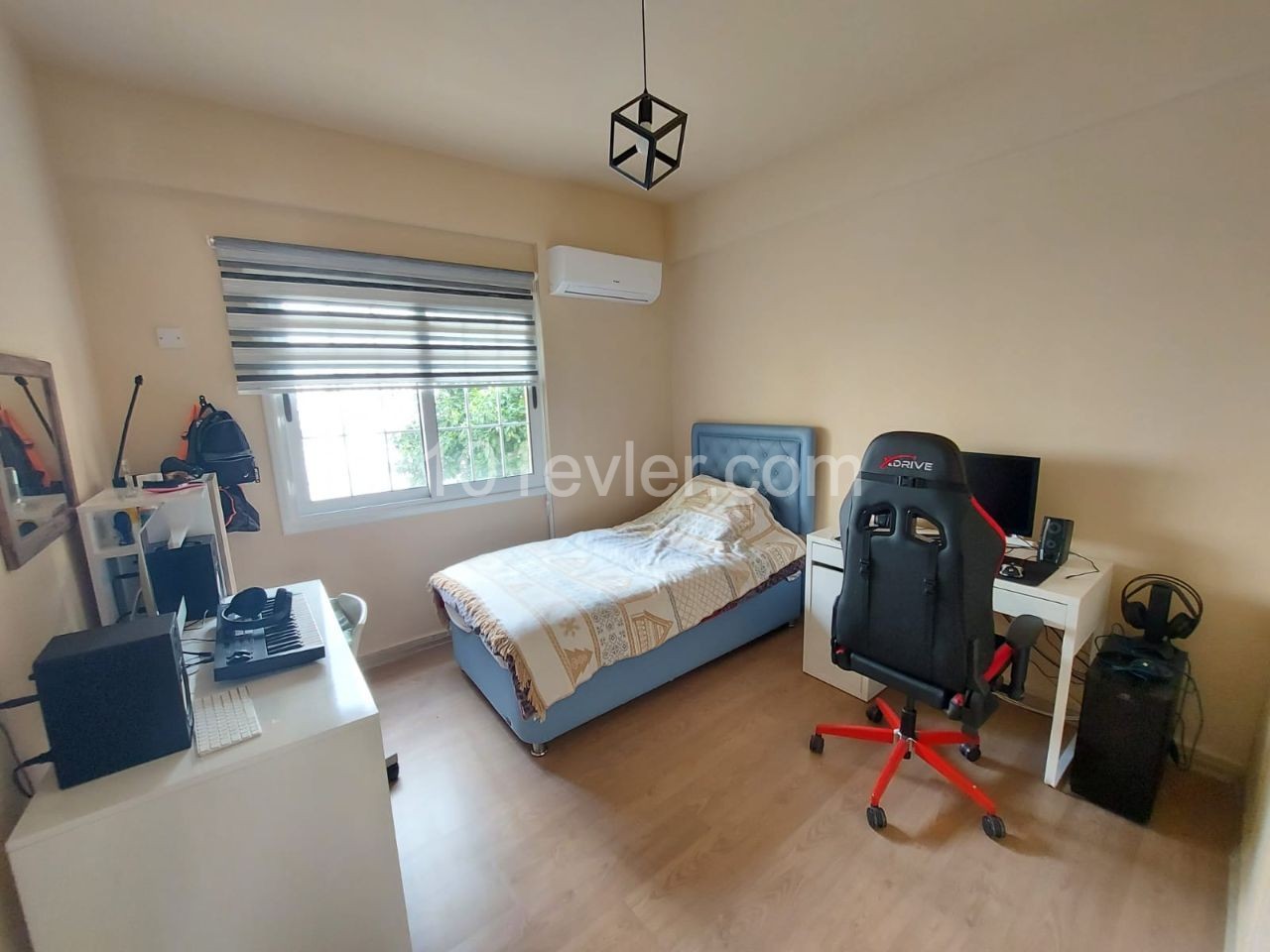 GROUND FLOOR 3+1 FLAT WITH GARDEN POOL FOR SALE IN KYRENIA CENTER! ** 