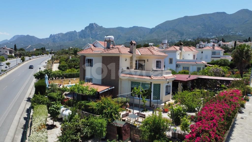 LUXURY VILLA WITH POOL FOR SALE WITH SEA VIEW THAT DOES NOT CLOSE THE WAY ON THE RING ROAD IN KYRENIA! ** 