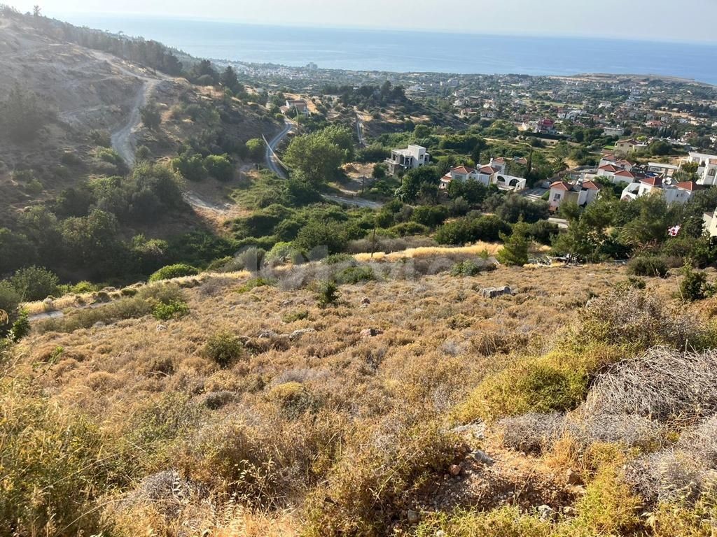 1505M2 OF LAND WITH A VIEW OF THE SEA, SOLD IN THE KYRENIA Karsiyaka REGION ! ** 