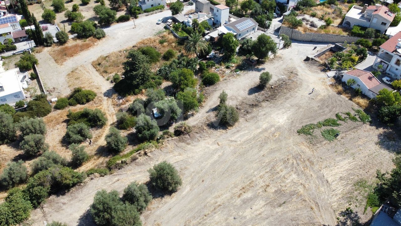 LAND WITH TURKISH TITLE FOR SALE IN KYRENIA OZANKOY (4313M2)! ** 