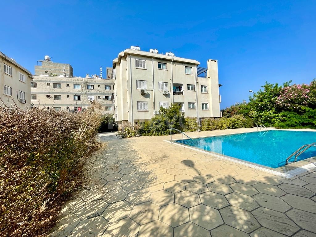 PENTHOUSE ZUM VERKAUF IN KYRENIA ZU FUß ZUM MEER! ** 