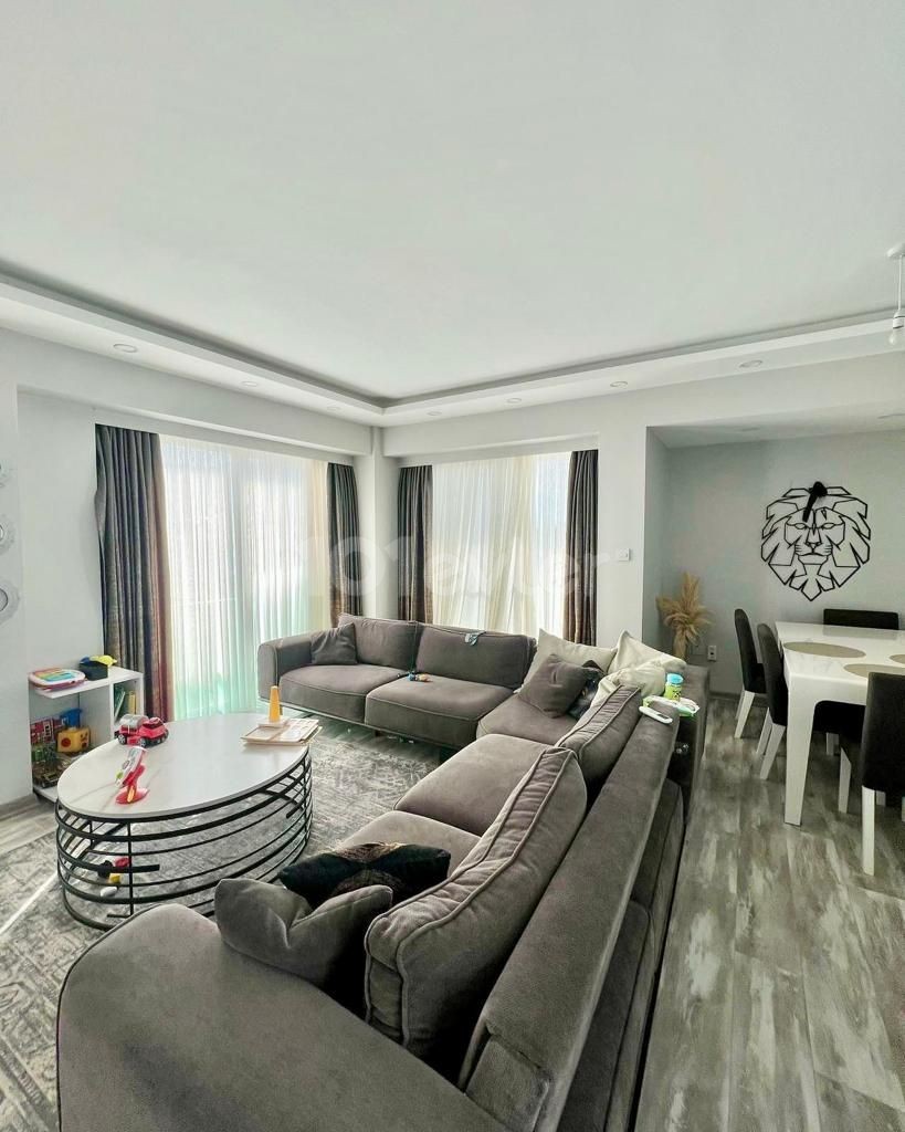 GİRNE MERKEZDE SATILIK 4+1 PENTHOUSE 