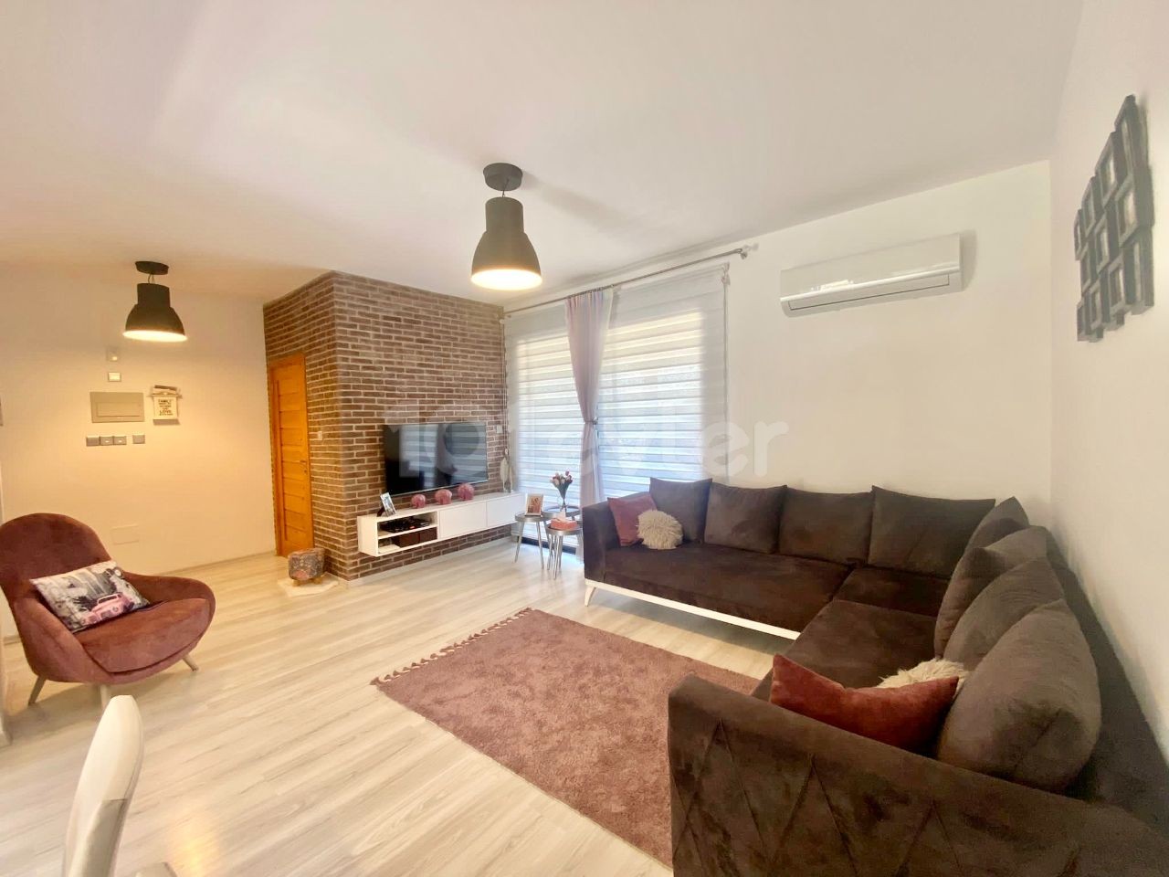 Türkische Tatu Twin Villa zum Verkauf 5 Minuten zu Fuß vom Zentrum von Kyrenia Olivenhain! ** 