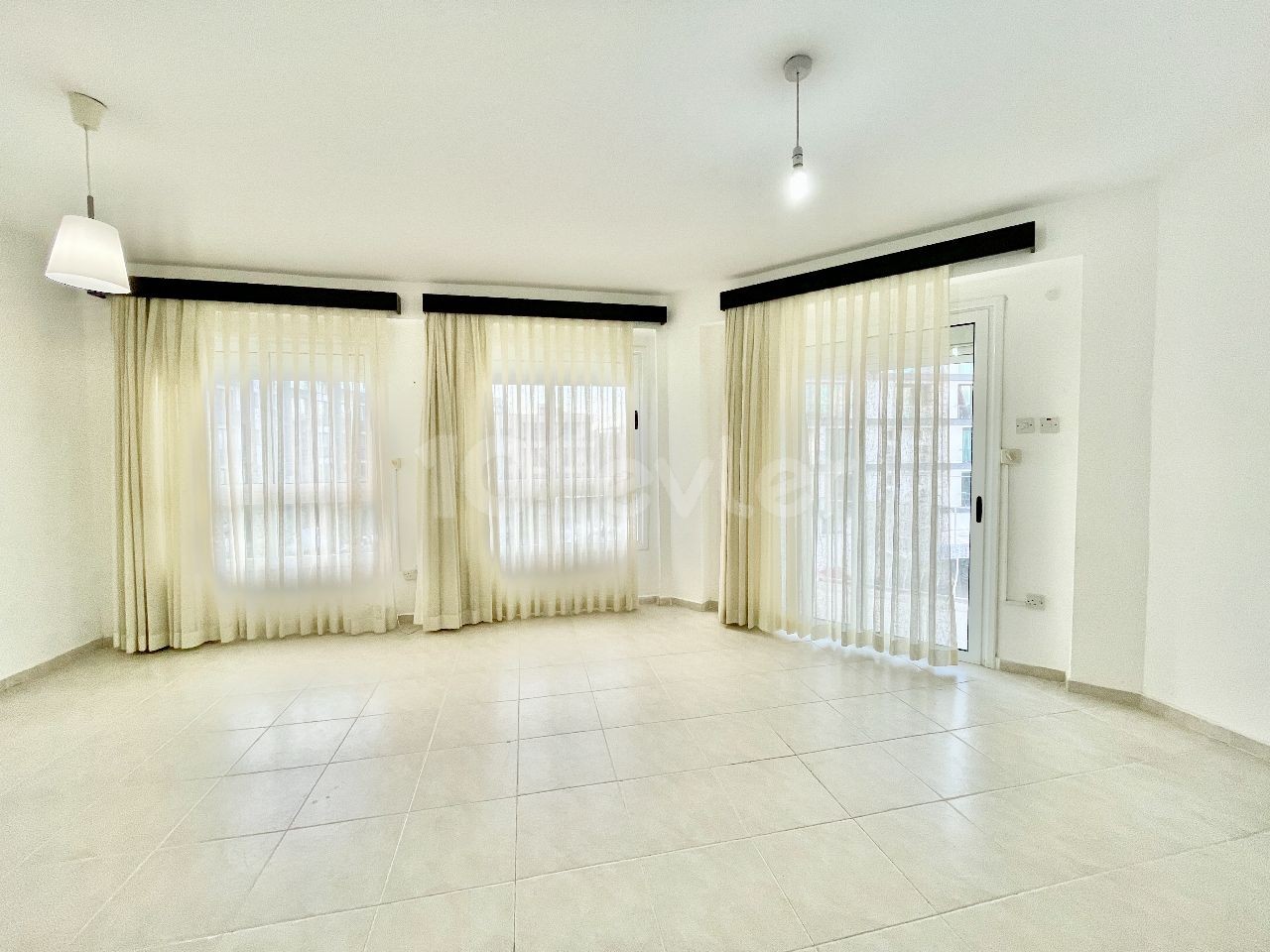 Flat For Sale in Girne Merkez, Kyrenia