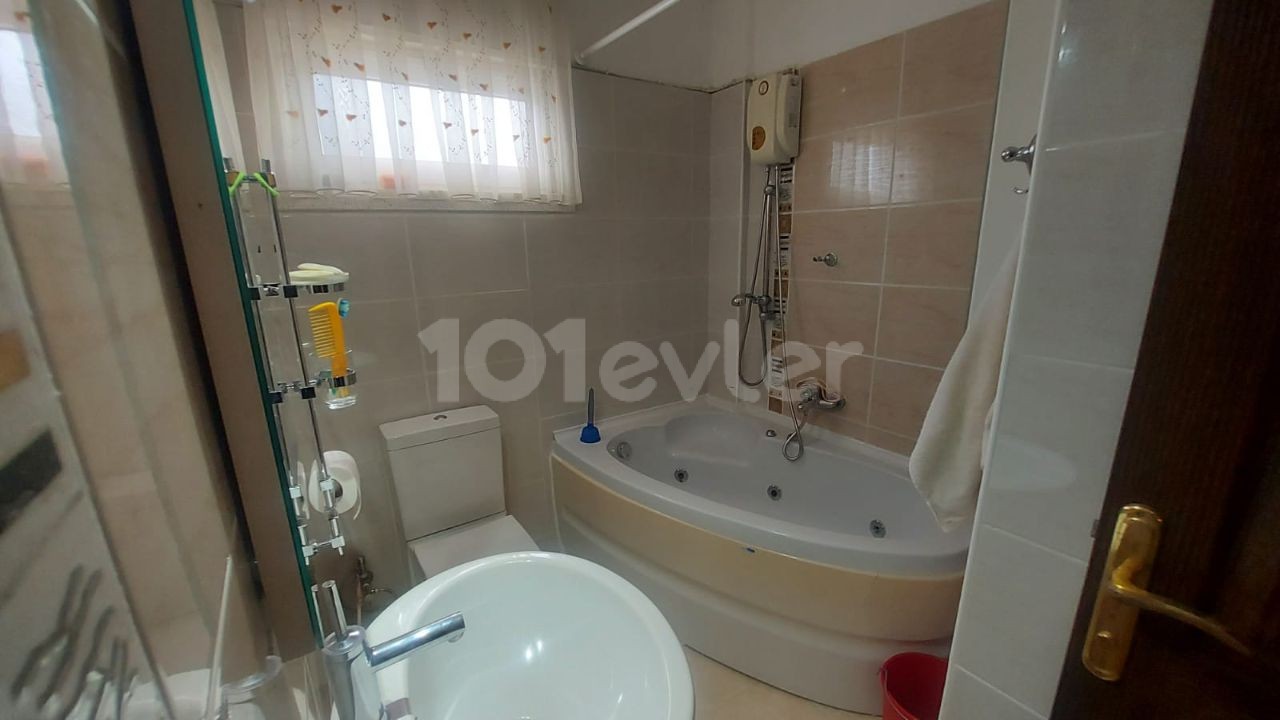 BEREIT ZUM EINZUG IN 3+2 LUXUSVILLA IN ÇATALKÖY, DER LIEBLINGSPERLE ZYPERN!!!