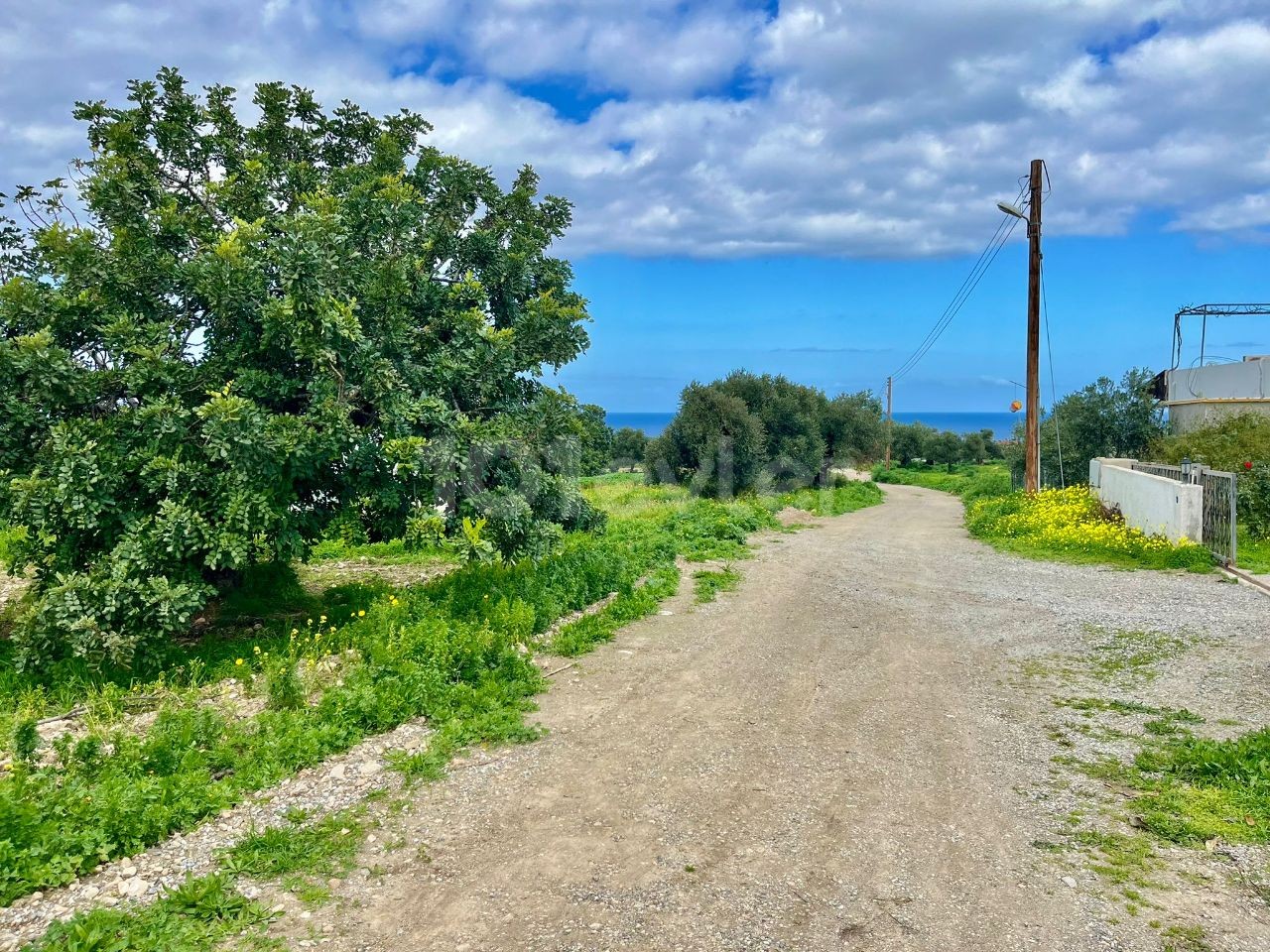 LAND WITH OPEN SEA VIEW FOR CONSTRUCTION....