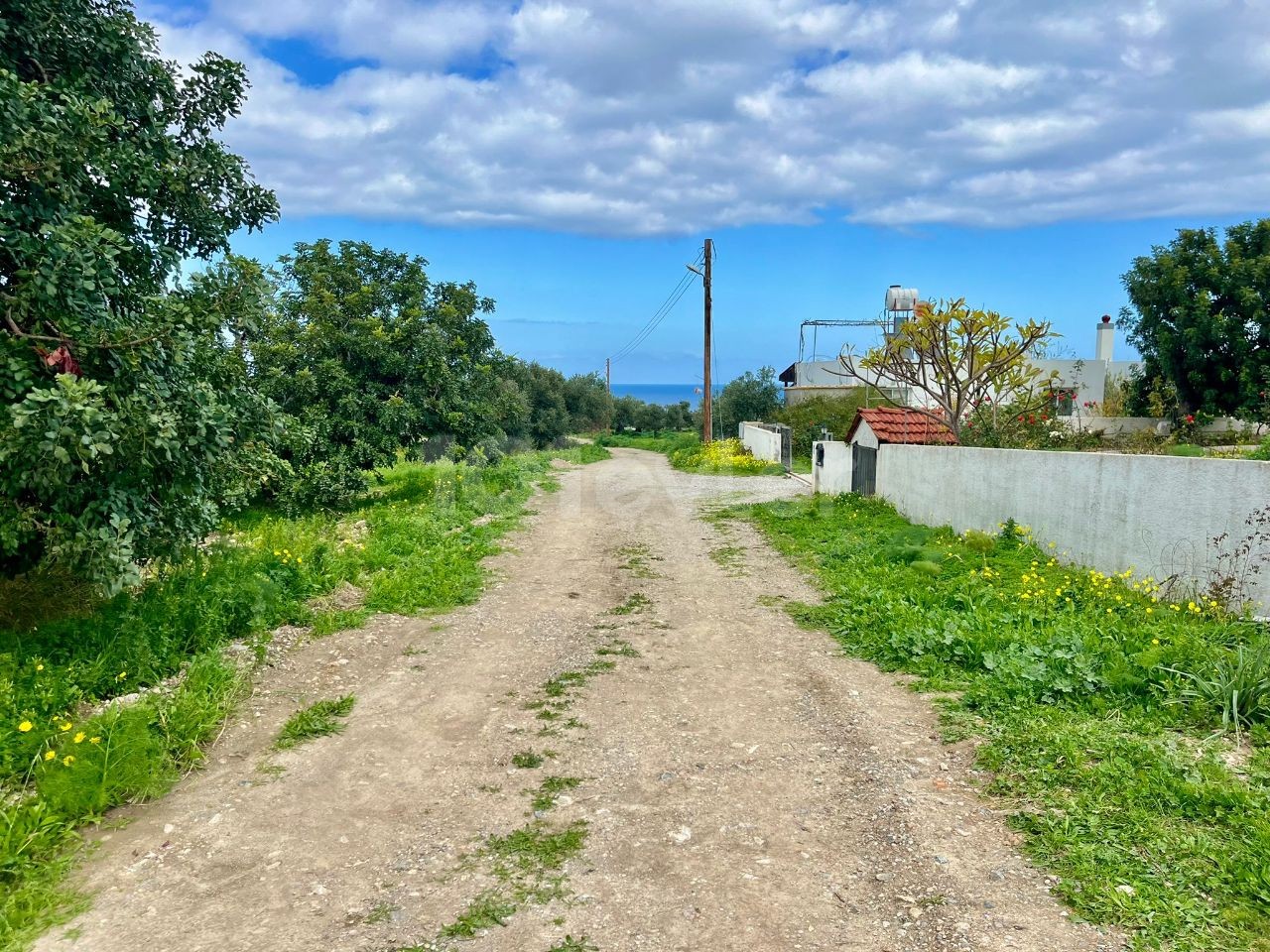 GRUNDSTÜCK MIT OFFENEM MEERBLICK ZUM BAU....