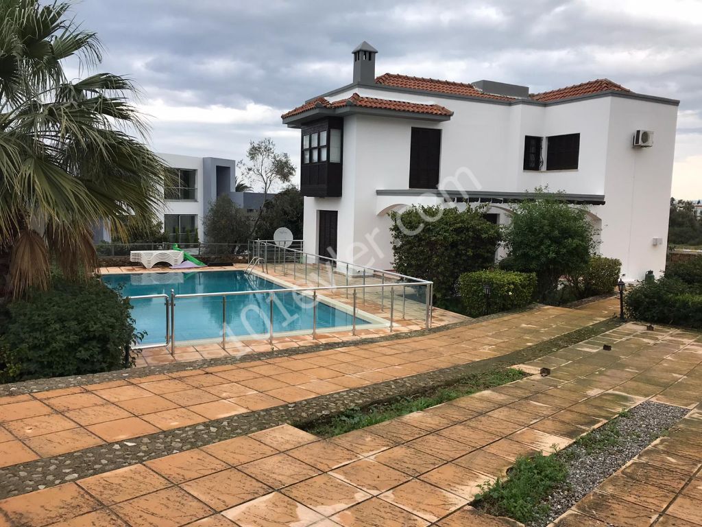 Villa To Rent in Bellapais, Kyrenia