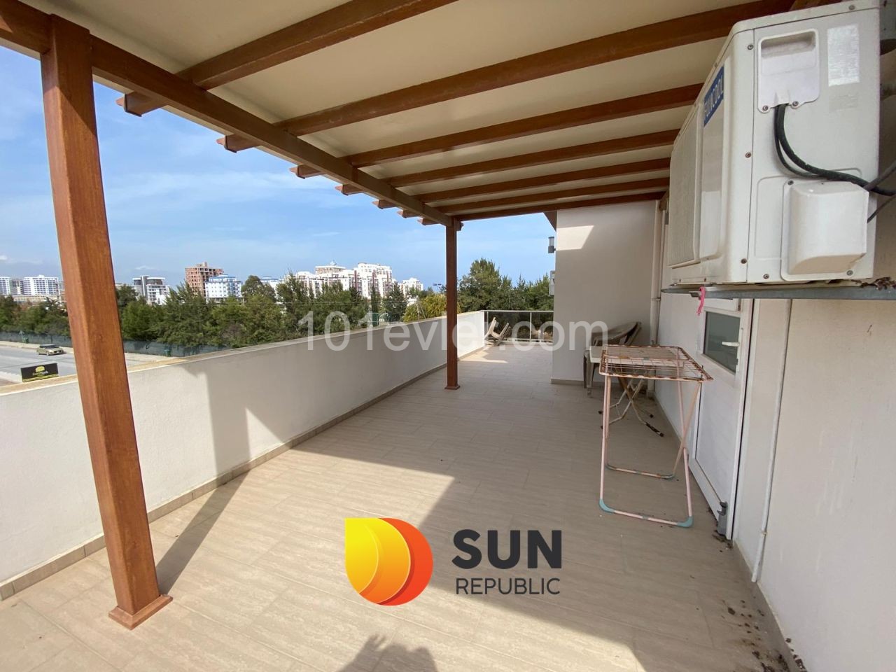 İskele Royal Sun'da Satılık 1+1 Penthouse Daire