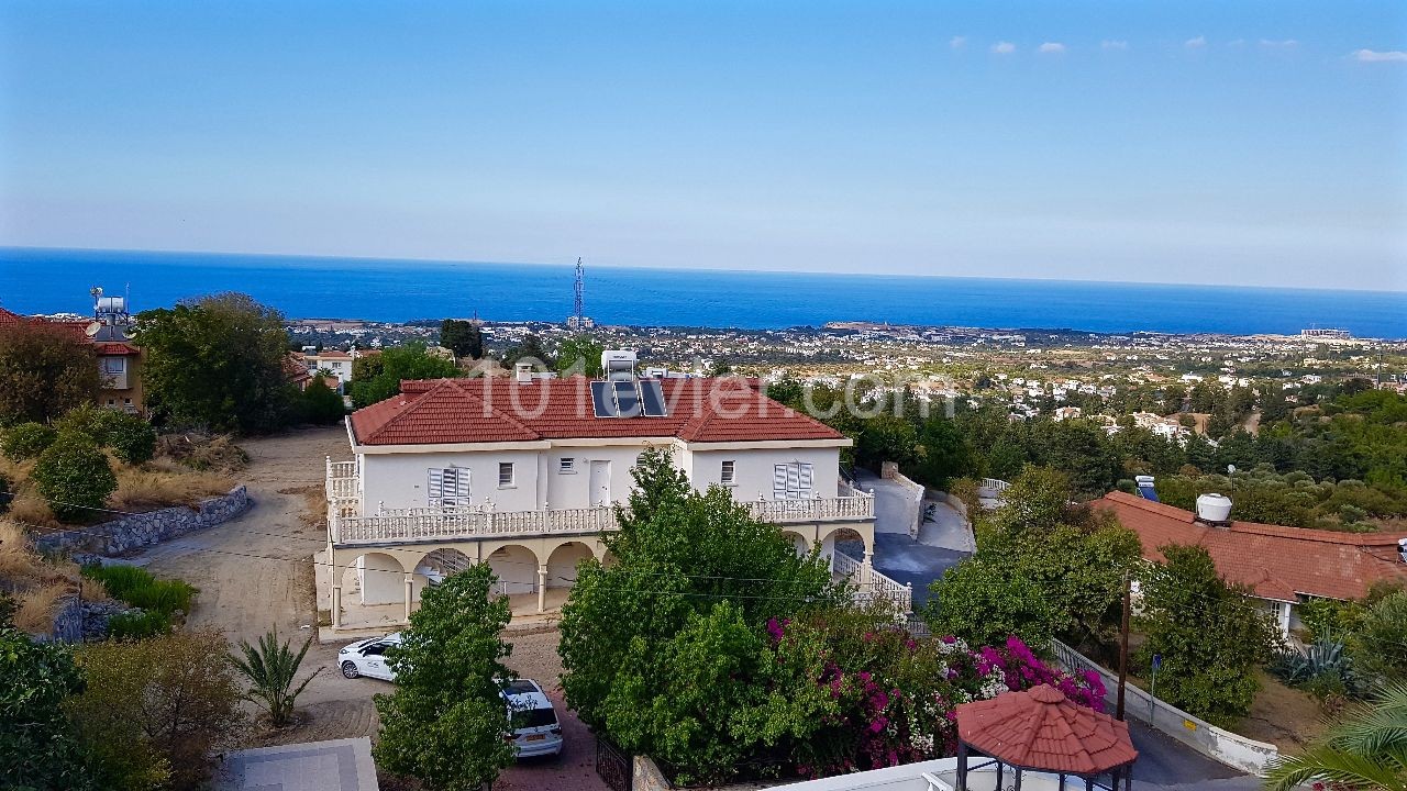 villa zum Verkauf in bellapaista mit Blick auf das Meer und das Kloster in fantastischer Lage ** 
