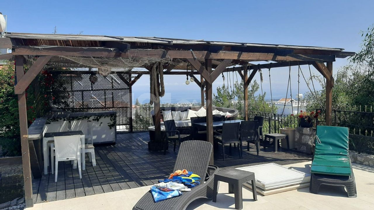 A VILLA FOR SALE with A Detached Pool in Kyrenia Çatalkoy with Plenty of Extras ** 