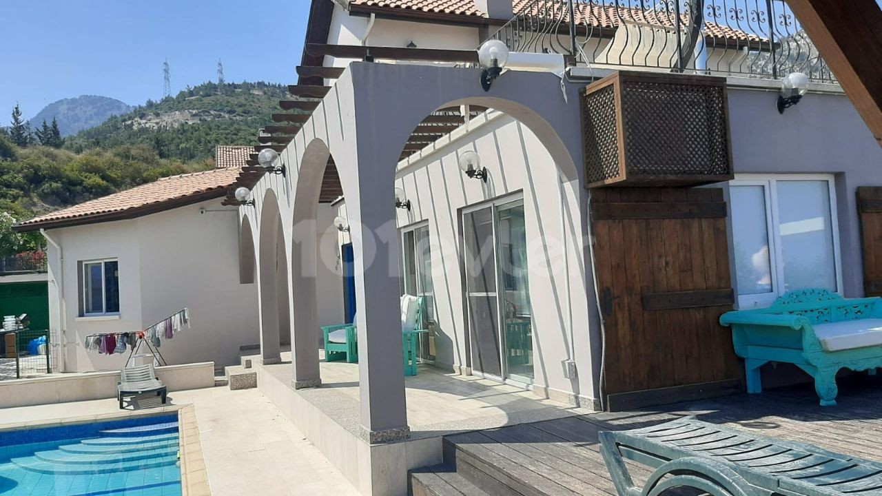 A VILLA FOR SALE with A Detached Pool in Kyrenia Çatalkoy with Plenty of Extras ** 