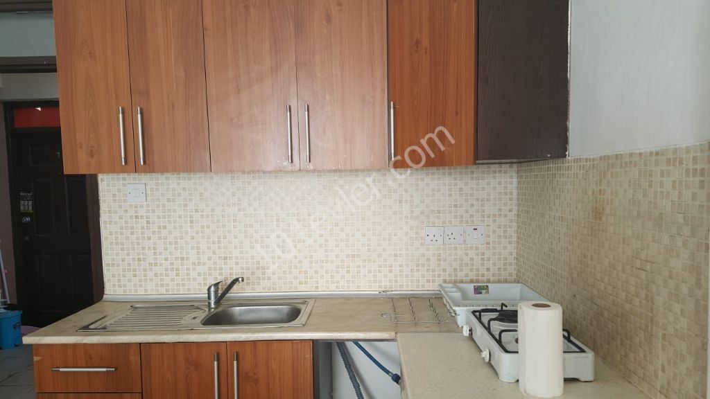 Lefkoşa Kaymaklı bölgesinde duraklara 2 dk mesafede kiralık 1+1 daireler