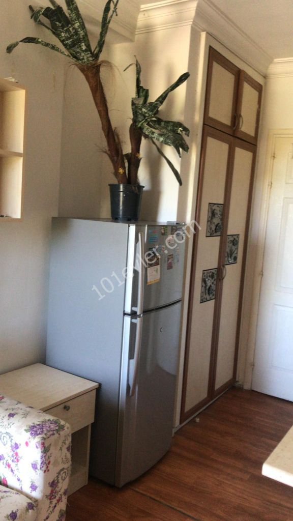 Girne de kiralık stüdyo daire