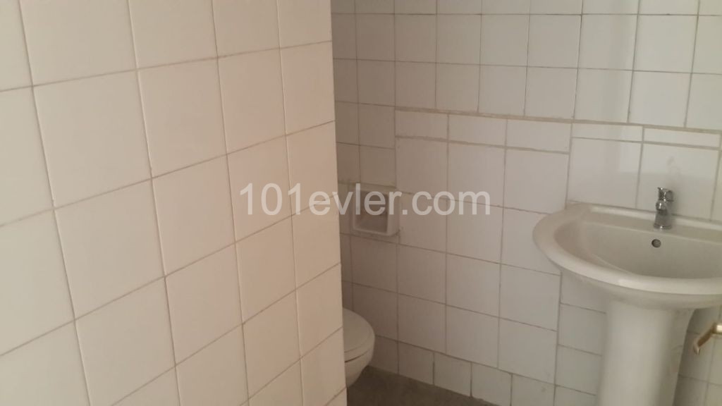 Lefkoşada kaymaklıda kiralık ofis izinli 3+1 daire