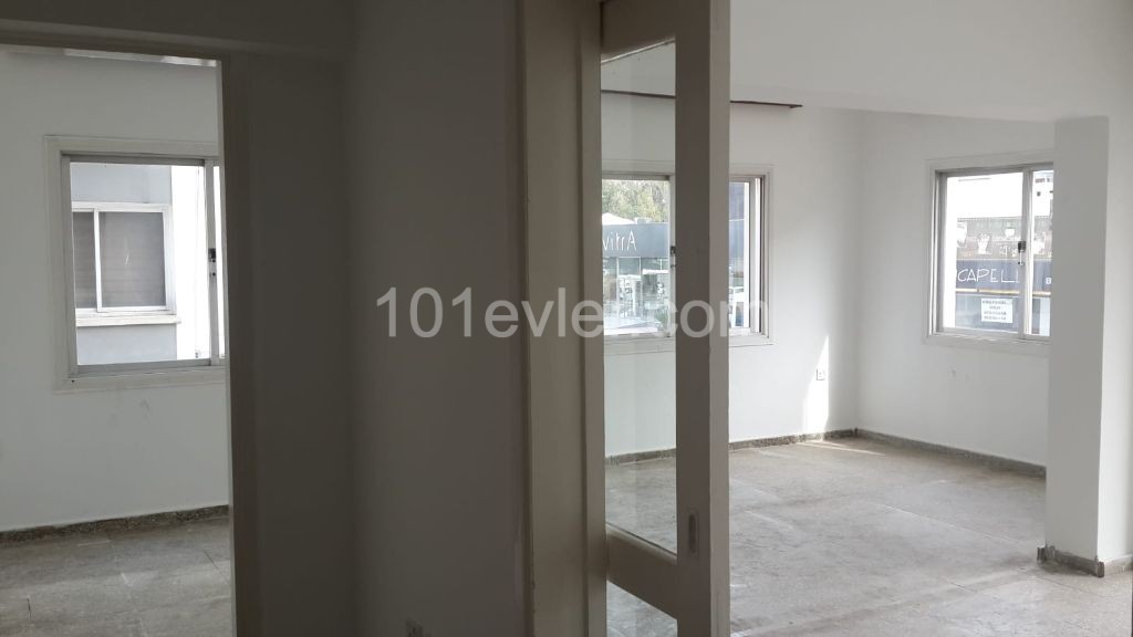 Office To Rent in Küçük Kaymaklı, Nicosia