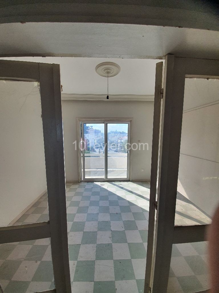 Flat To Rent in Köşklüçiftlik, Nicosia