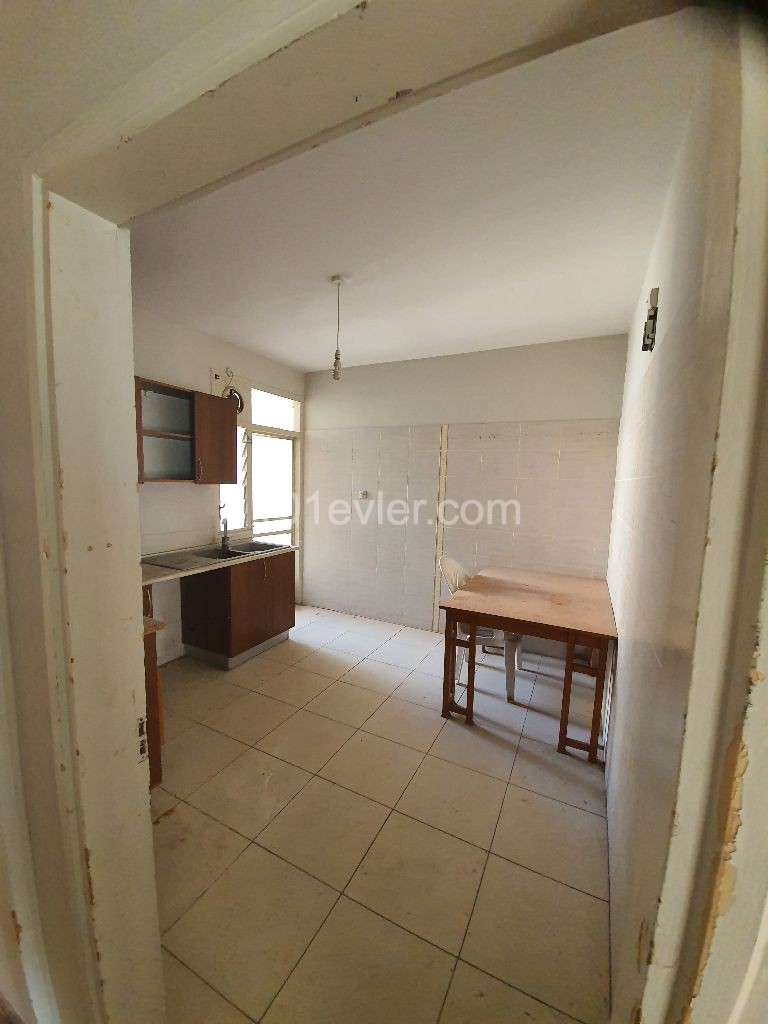 Flat To Rent in Köşklüçiftlik, Nicosia