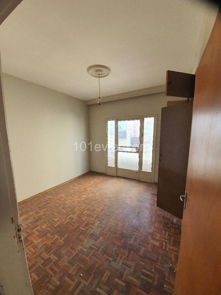 Flat To Rent in Köşklüçiftlik, Nicosia