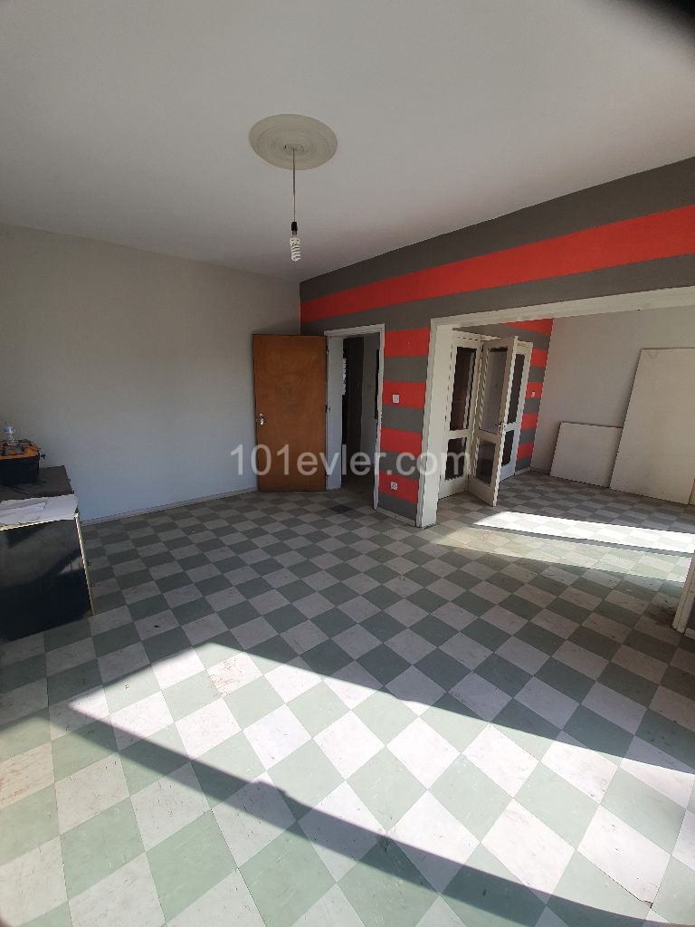 Flat To Rent in Köşklüçiftlik, Nicosia