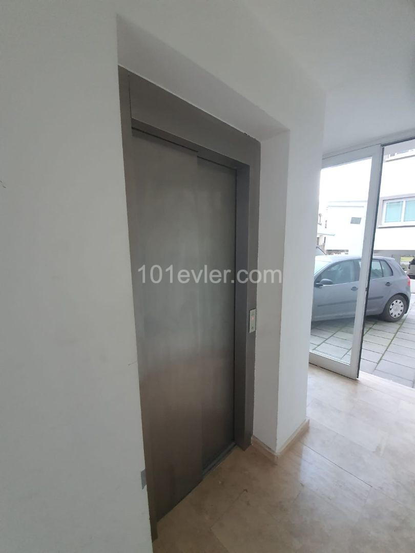 Penthouse Mieten in Yenikent, Nikosia