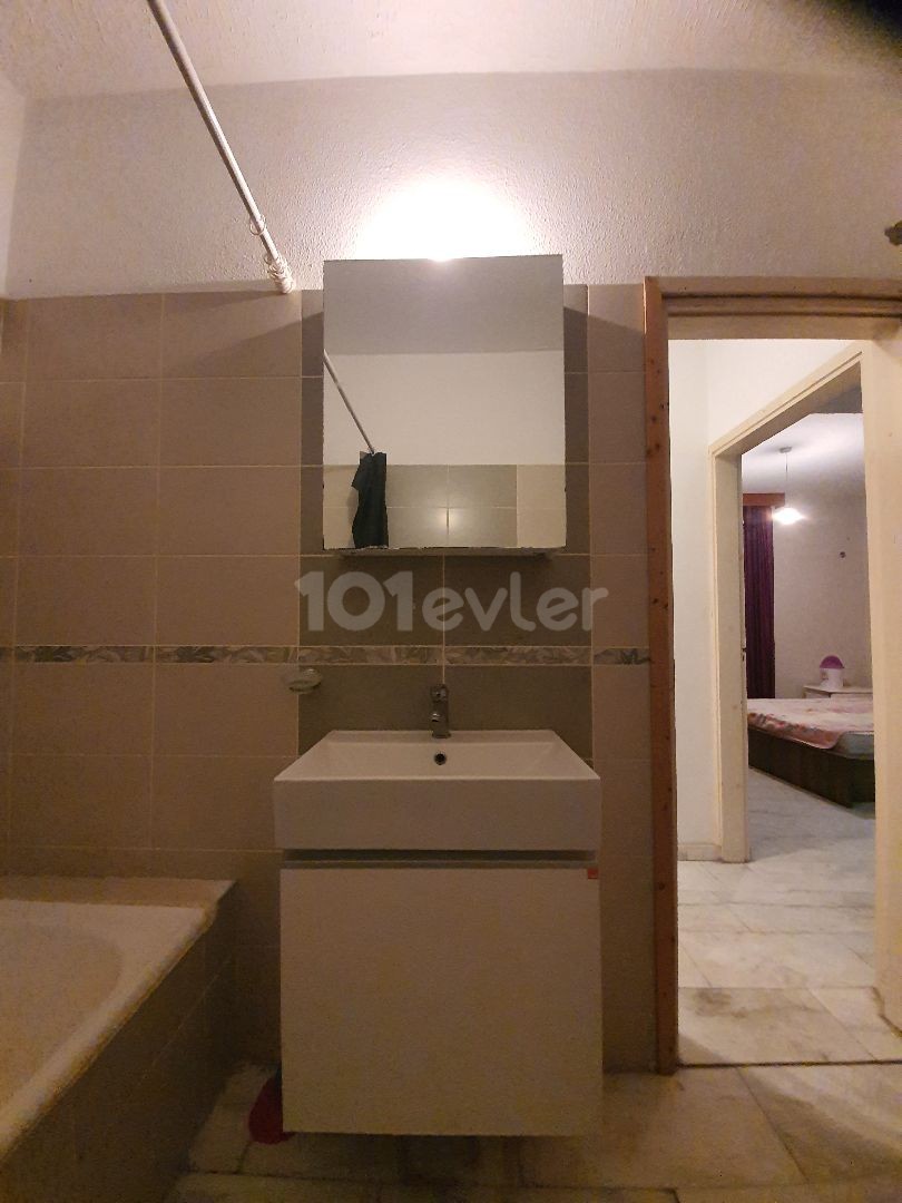 Lefkoşa Köşklüçiftlik Bölgesinde kiralık 3+1