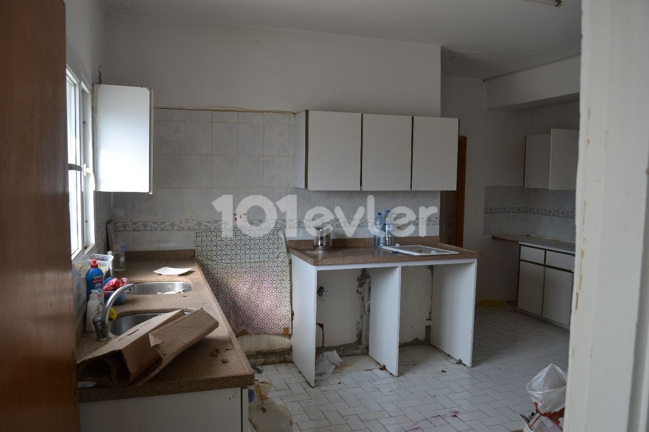 Lefkosa Kumsal Bolgesinde satilik 250m2 Penthouse