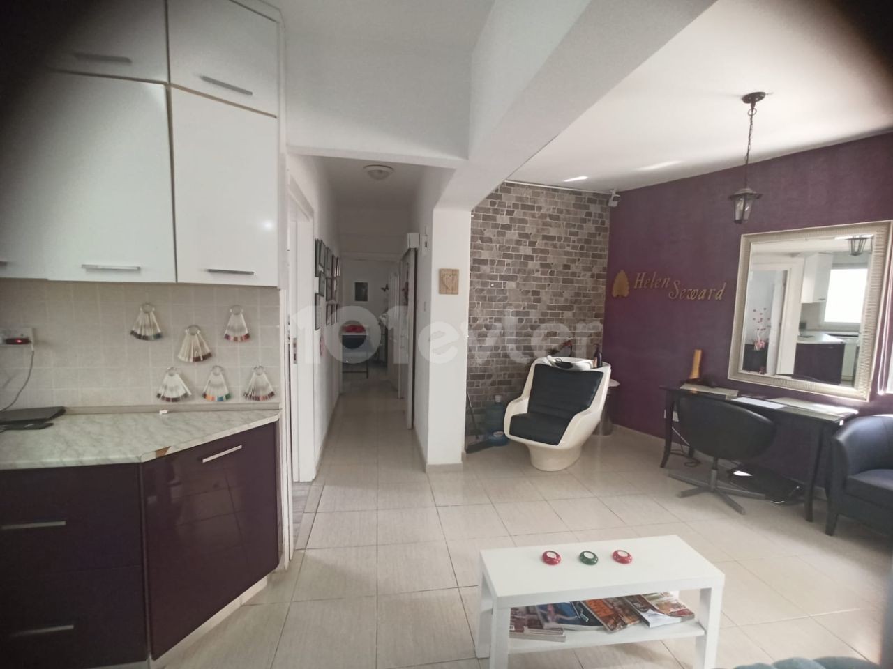 For sale in Kyrenia Center 2+1 office shop shop house with permission 