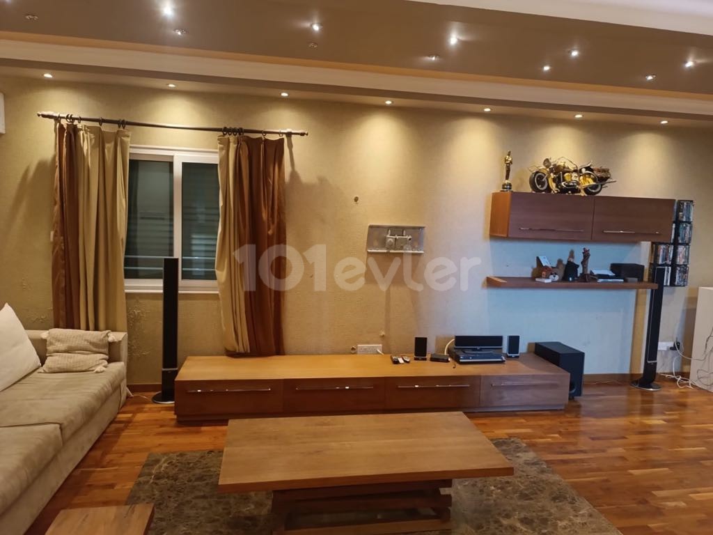 LEFKOŞA FOR RENT 2+1 VILLA HAMİTKOY 