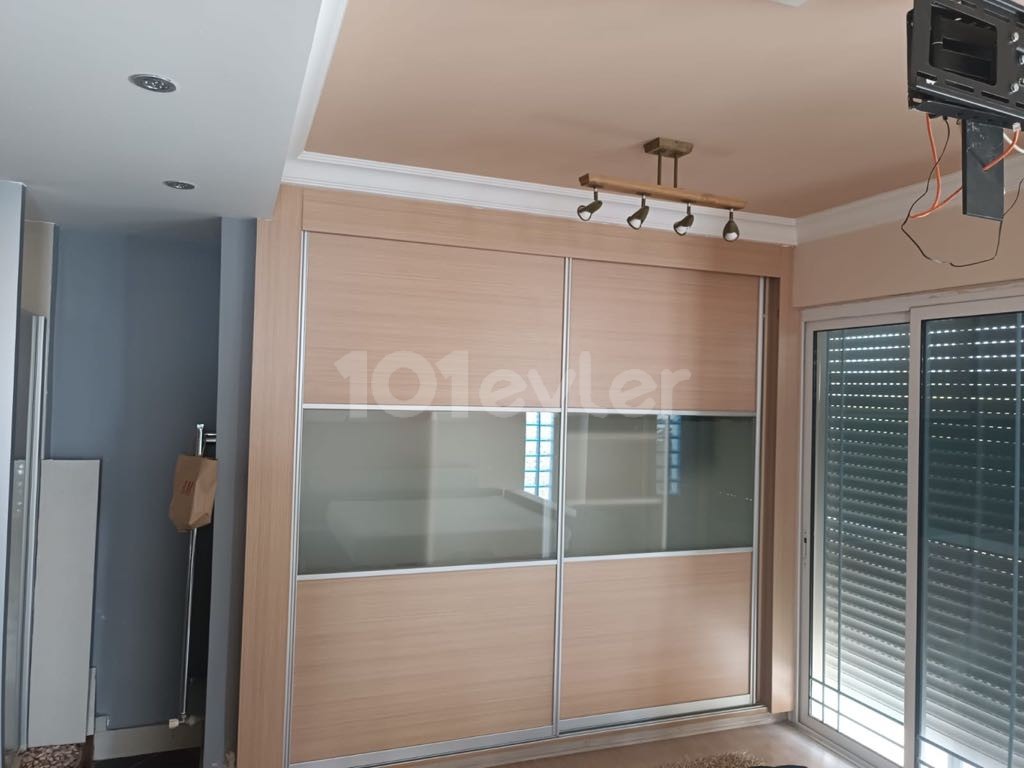 LEFKOŞA FOR RENT 2+1 VILLA HAMİTKOY 