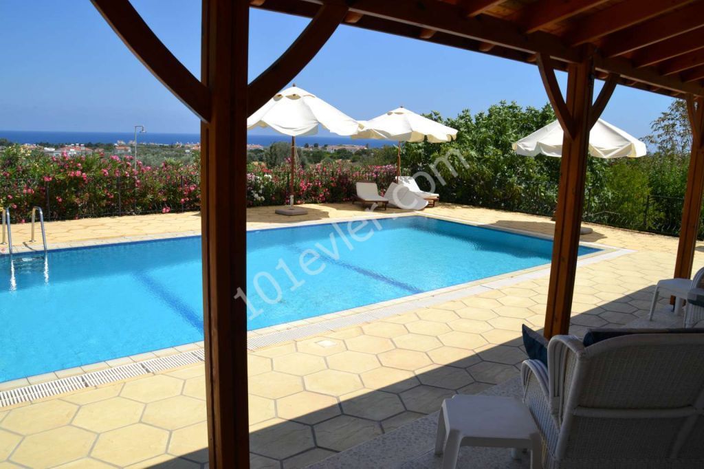 Nice Location in Lapta area stunning 4 bedroom villa with swimming pool and large plot 1 dönüm and panoramic views 