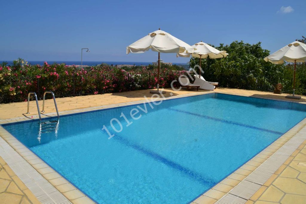 Nice Location in Lapta area stunning 4 bedroom villa with swimming pool and large plot 1 dönüm and panoramic views 