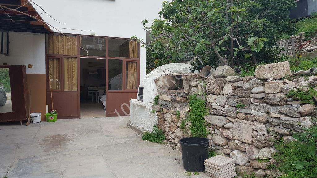 Furnished 2 bedroom ground floor house in Bellapais area