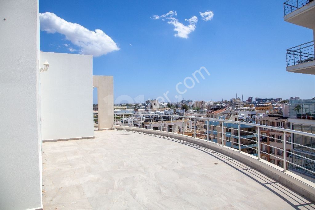 3+1 Penthouse zu vermieten - Famagusta