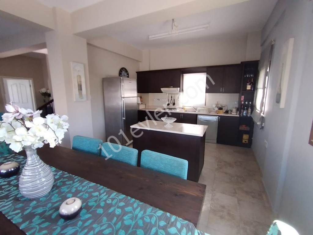 4 Bedroom Villa with Sea Views - Fully Furnished Key Ready To Move In